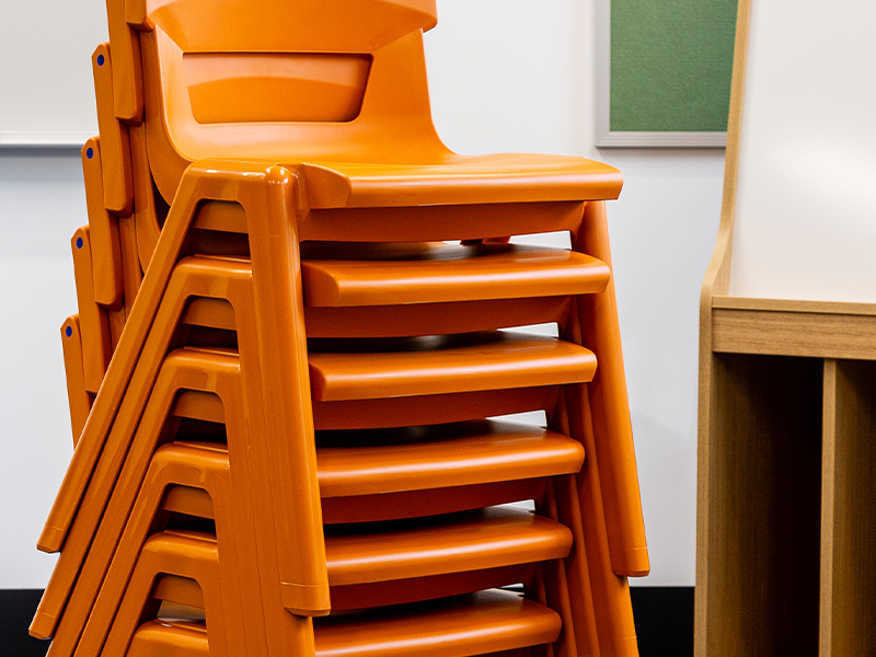  Stacks up to 12 chairs